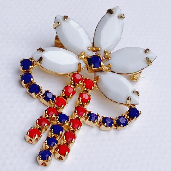 VTG Mid Century Milk Glass Red Blue Rhinestone Patriotic Brooch 1950s Gold Tone - Picture 3 of 7